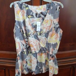Multi flower sleeve less blouse